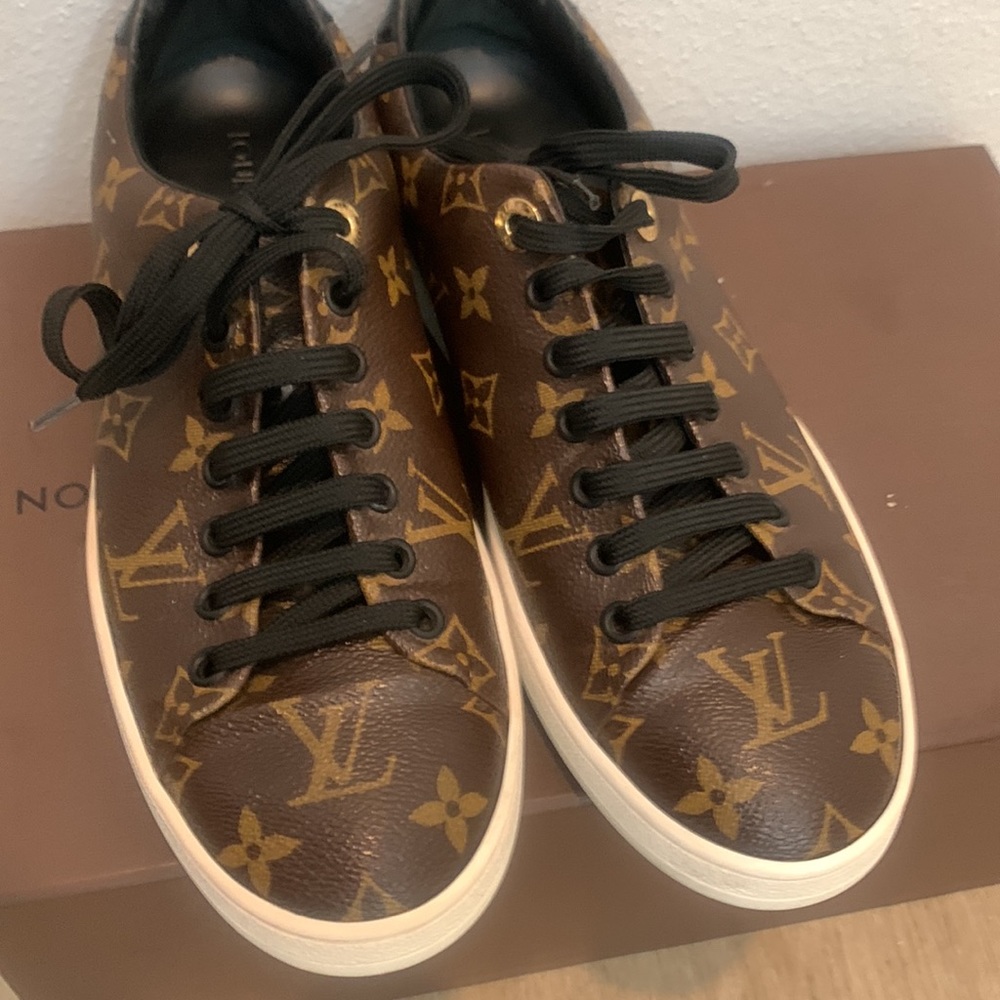 Louis Vuitton Sneakers